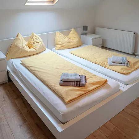 Livia Appartement *